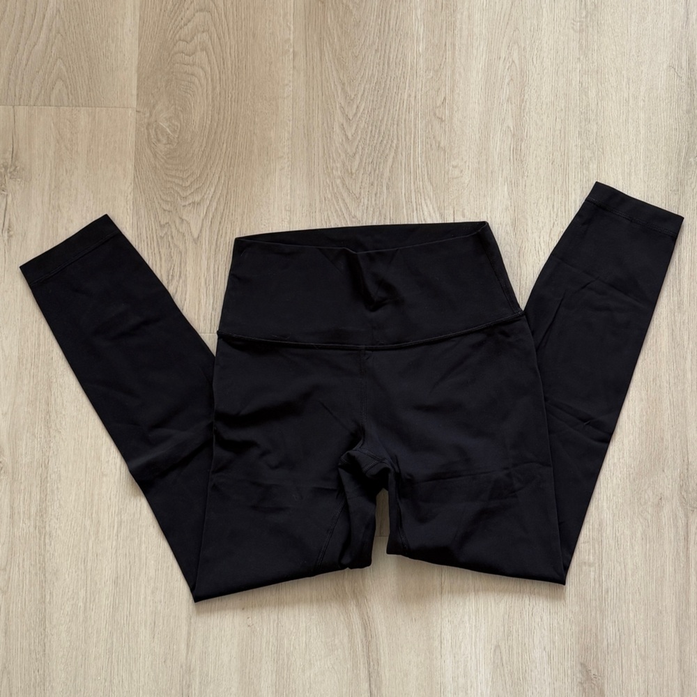 LULULEMON Cropped High Rise Wunder Under Legging - Black - Size 6